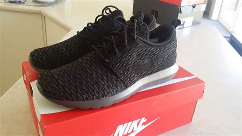 nike roshe flyknit herren schwarz|Nike Roshe Flyknit triple black.